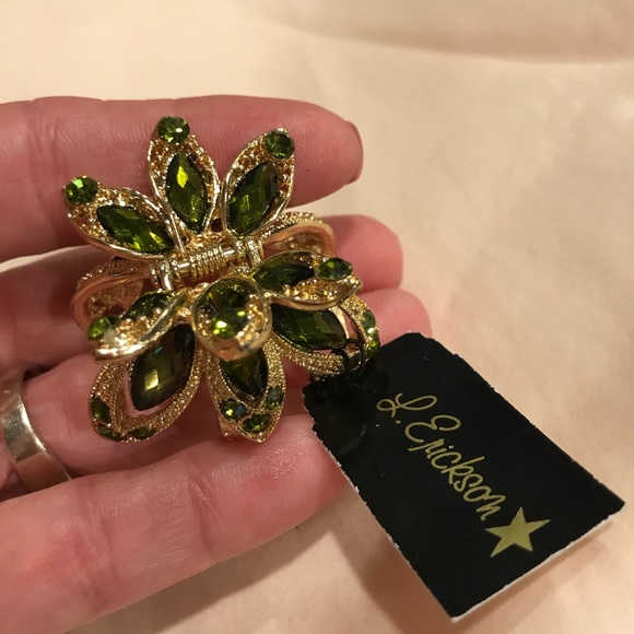 L. Erickson Hair Clip - Picture 5 of 6